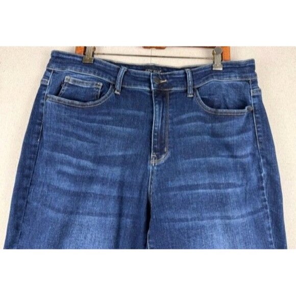 Judy Blue Women's Straight Fit Jeans 20W Dark Wash Stretch Denim Stylish - Picture 3 of 11